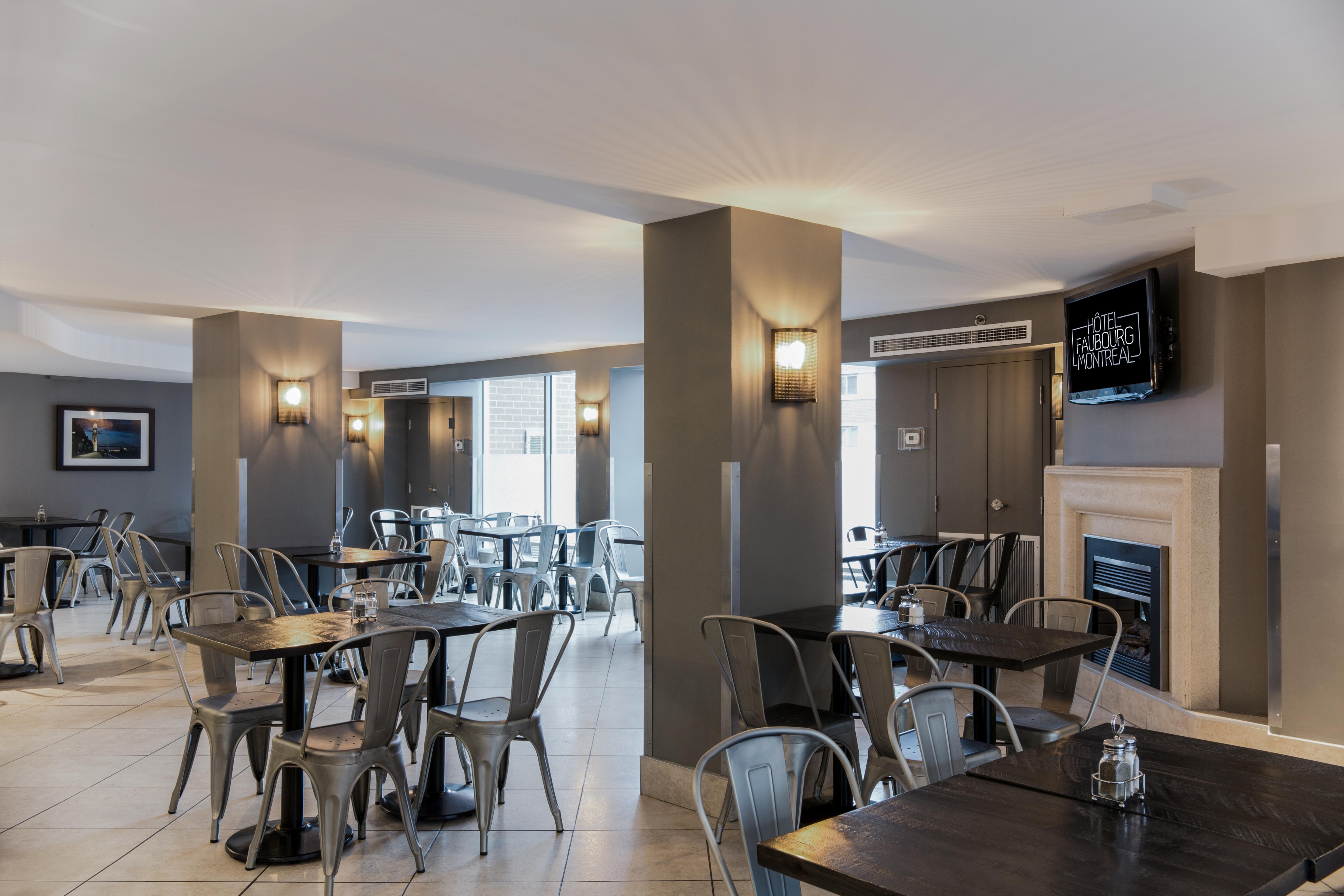 Hotel Faubourg Montreal Centre-Ville Downtown Экстерьер фото