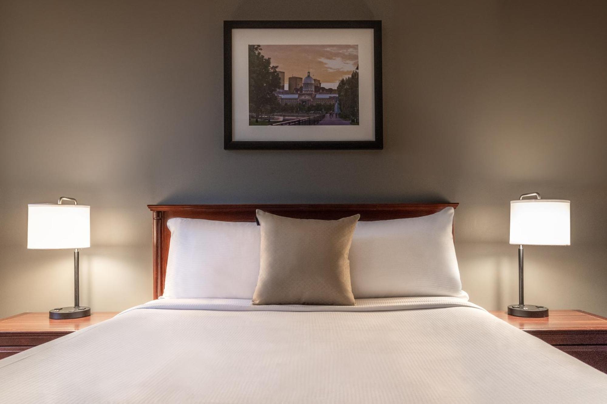 Hotel Faubourg Montreal Centre-Ville Downtown Экстерьер фото